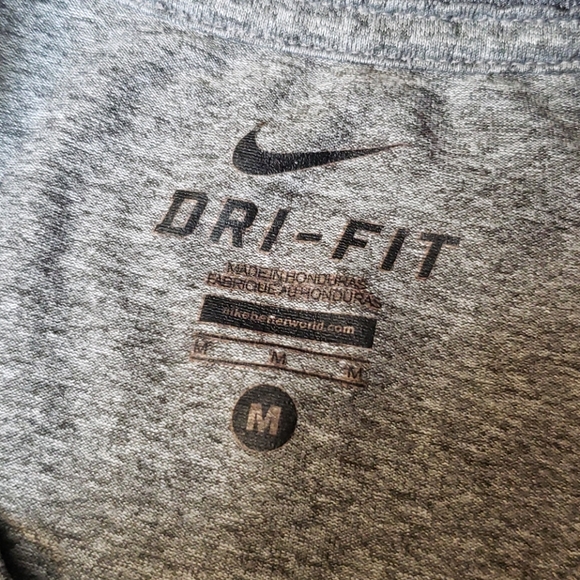 Nike dri-fit sleeveless top - Picture 4 of 4